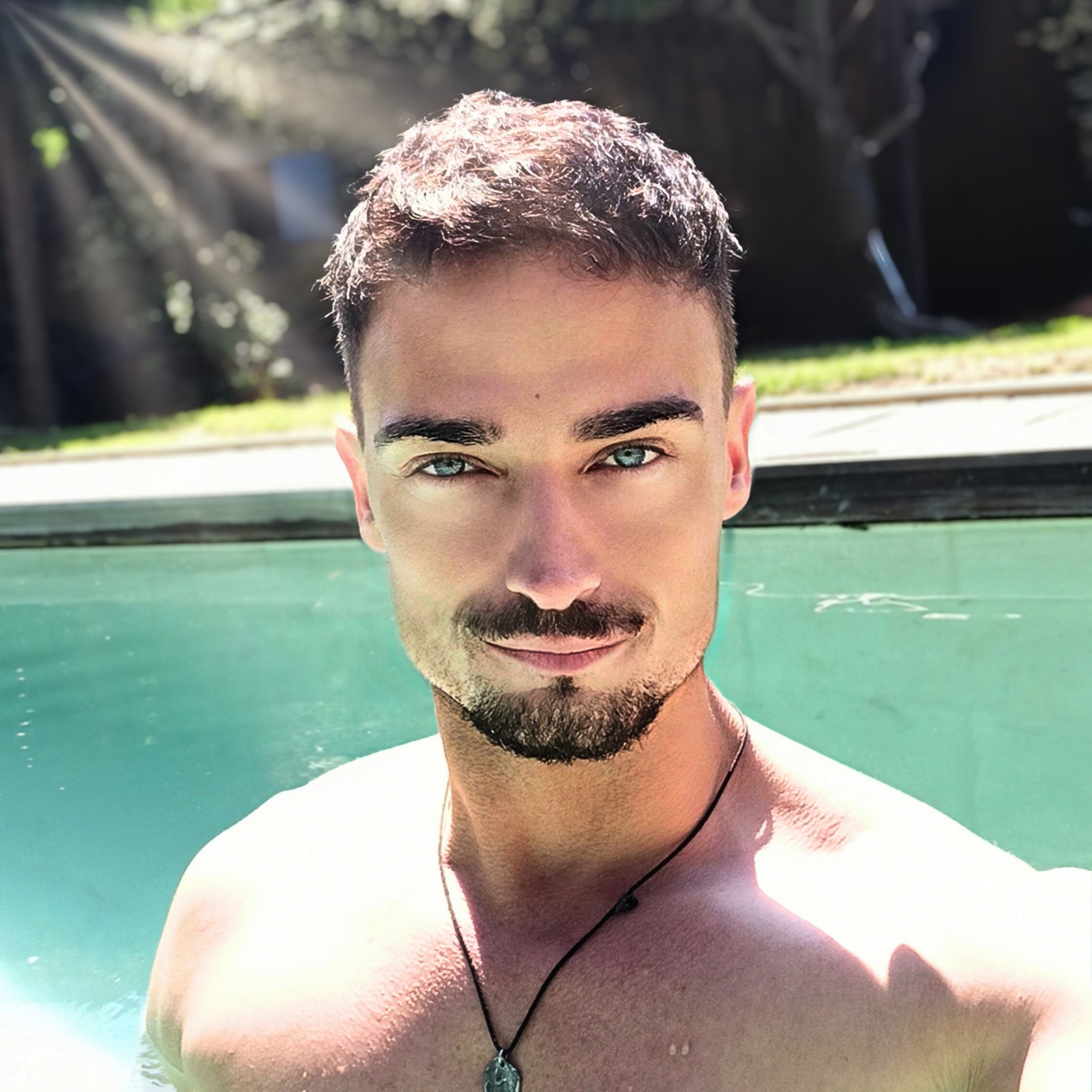 Me_Pool_cleaned_sunray_V4-min